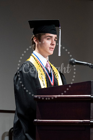 2358GatewayGrad2023-0573
