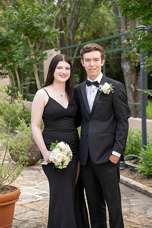 2351PreProm-StrakeJesuit-0075