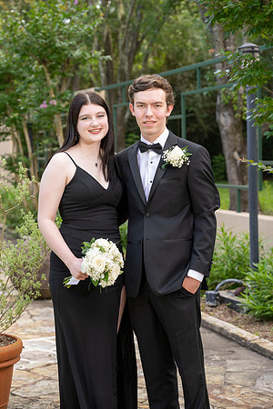 2351PreProm-StrakeJesuit-0064