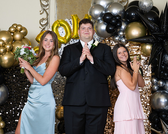 2496-StrakeJesuit-Prom2025-0233