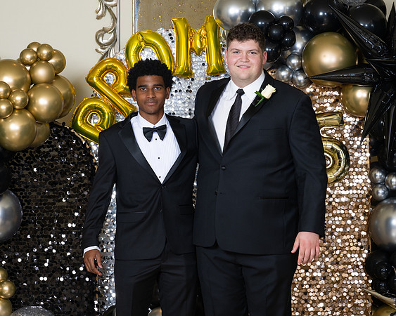 2496-StrakeJesuit-Prom2025-0306