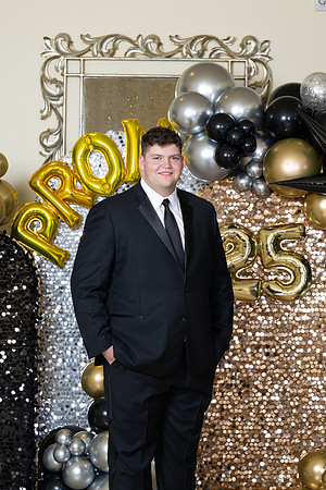 2496-StrakeJesuit-Prom2025-0010