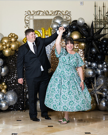 2496-StrakeJesuit-Prom2025-0060