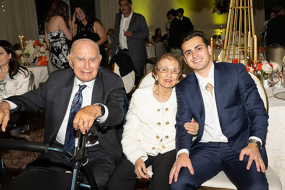 DrJiriesGanim-GradParty-0937