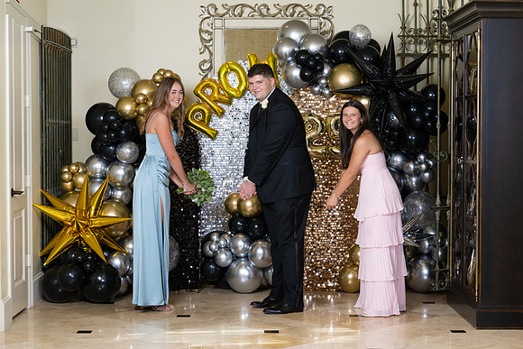 2496-StrakeJesuit-Prom2025-0232