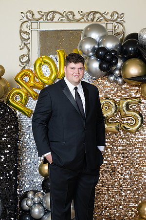 2496-StrakeJesuit-Prom2025-0016