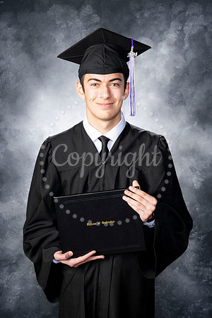 2368GatewaySeniors-Class2024-0101