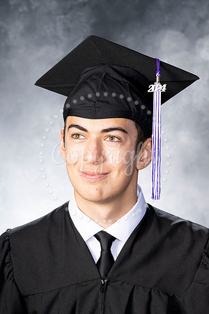 2368GatewaySeniors-Class2024-0105