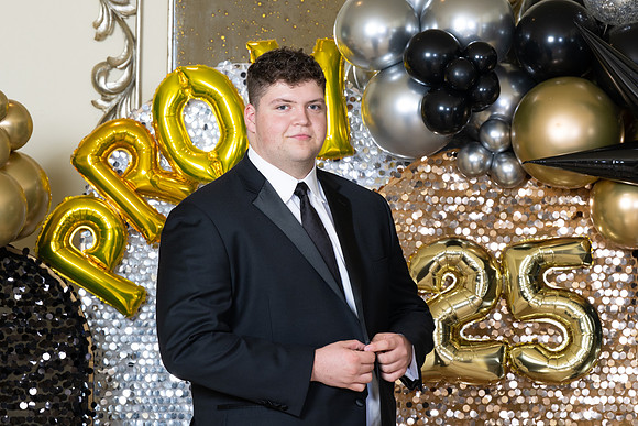 2496-StrakeJesuit-Prom2025-0025