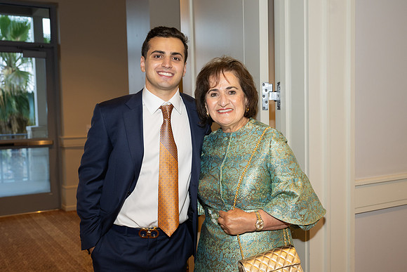 DrJiriesGanim-GradParty-0126