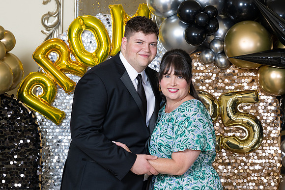 2496-StrakeJesuit-Prom2025-0063