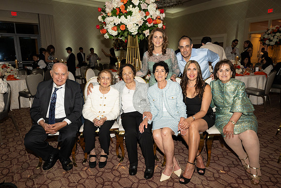 DrJiriesGanim-GradParty-1113