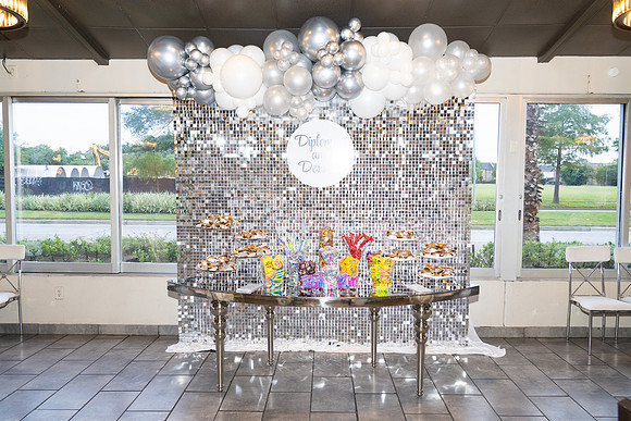 LillianEisa-Grad2025Party-0012