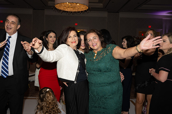 DrJiriesGanim-GradParty-0755