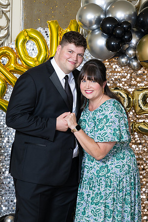 2496-StrakeJesuit-Prom2025-0067