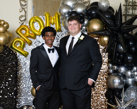 2496-StrakeJesuit-Prom2025-0298