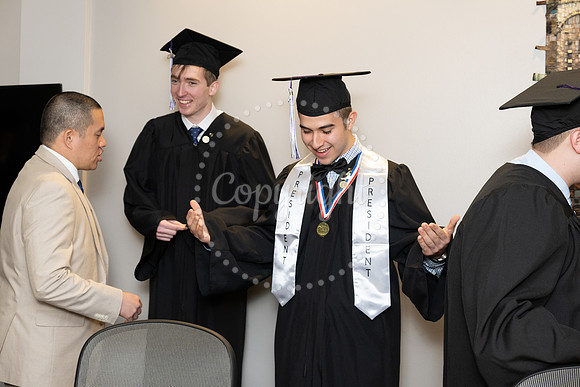 2503GatewayGrad2025-0387
