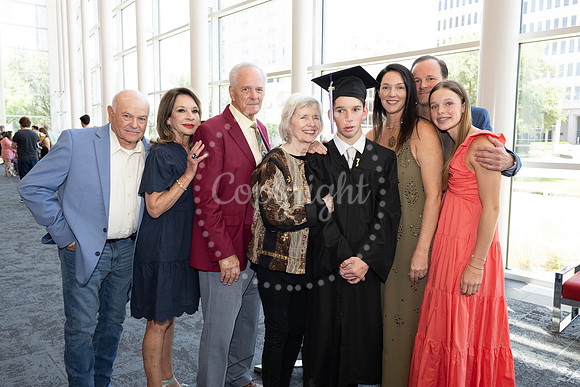2503GatewayGrad2025-1004