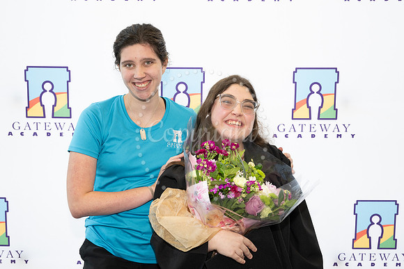 2503GatewayGrad2025-0948