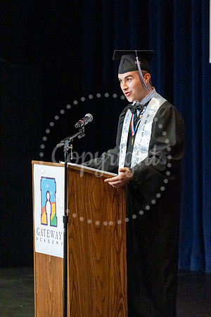 2503GatewayGrad2025-0883