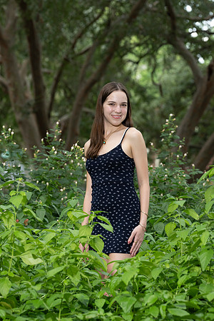 CaitlinHunt-ClaasOf2025-0099