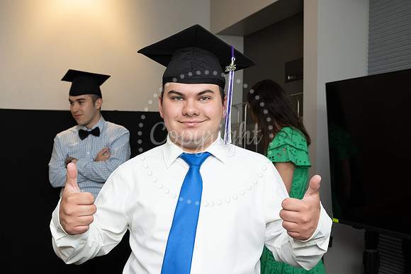 2503GatewayGrad2025-0039