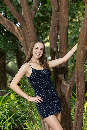 CaitlinHunt-ClaasOf2025-0059