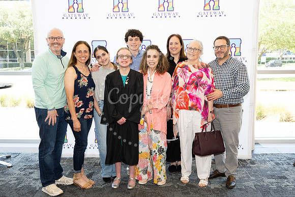 2503GatewayGrad2025-0967