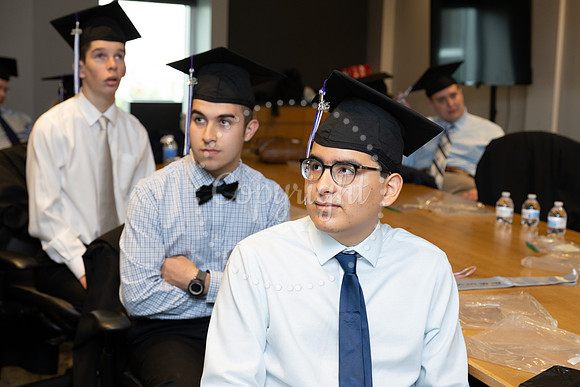 2503GatewayGrad2025-0314