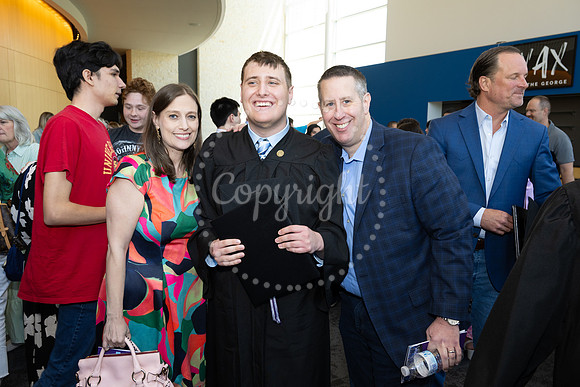 2503GatewayGrad2025-0939