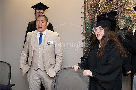 2503GatewayGrad2025-0398