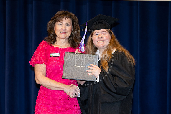 2503GatewayGrad2025-0674