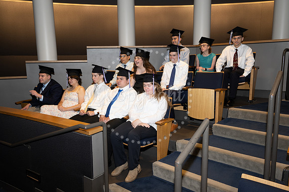 2503GatewayGrad2025-0172