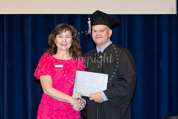 2503GatewayGrad2025-0756