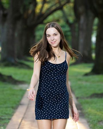 CaitlinHunt-ClaasOf2025-0483