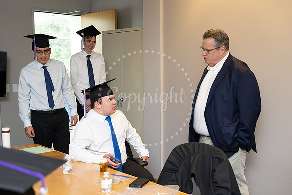2503GatewayGrad2025-0296