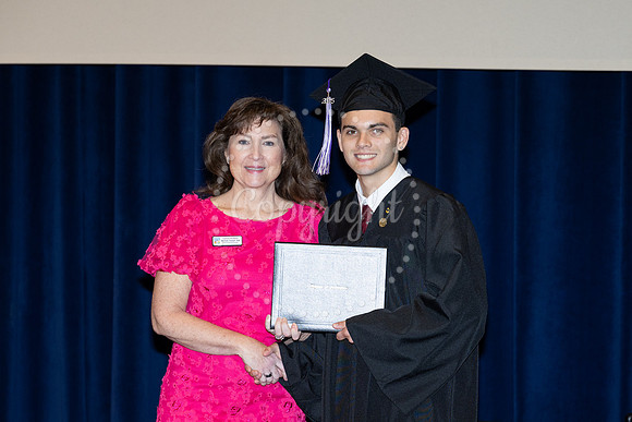 2503GatewayGrad2025-0829