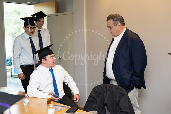 2503GatewayGrad2025-0295