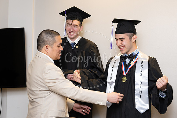 2503GatewayGrad2025-0389
