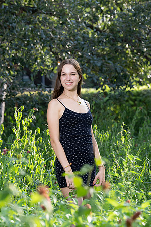 CaitlinHunt-ClaasOf2025-0412