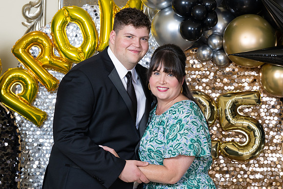2496-StrakeJesuit-Prom2025-0062