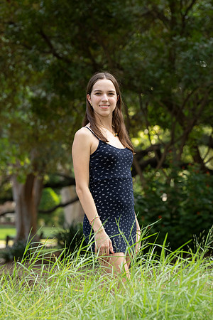 CaitlinHunt-ClaasOf2025-0299