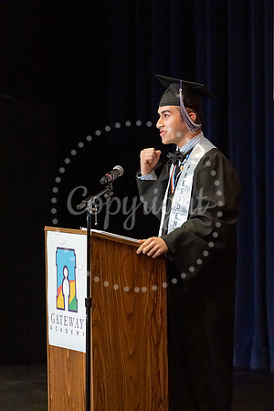 2503GatewayGrad2025-0884