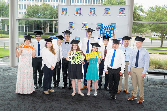 2503GatewayGrad2025-0342