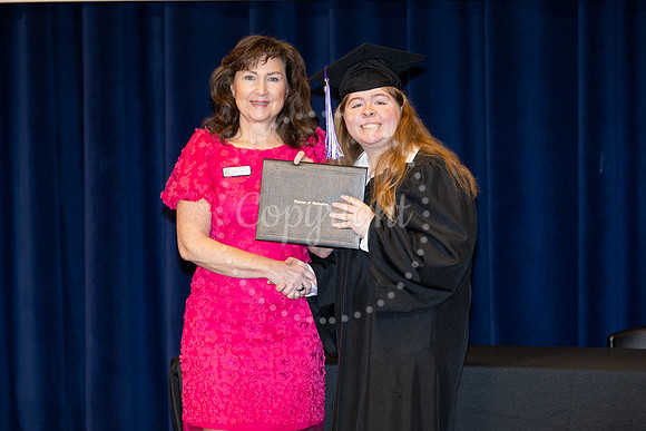 2503GatewayGrad2025-0675