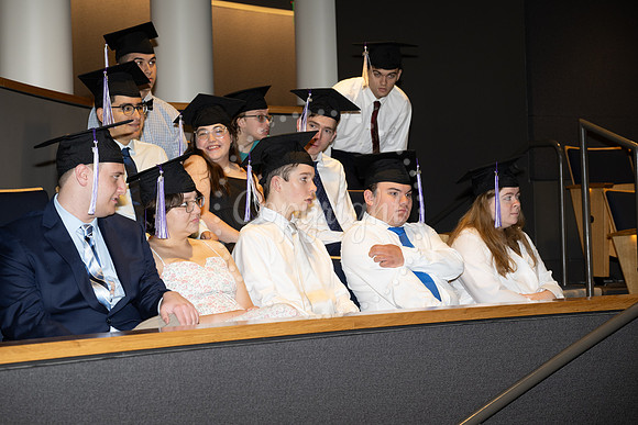 2503GatewayGrad2025-0060