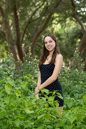 CaitlinHunt-ClaasOf2025-0081