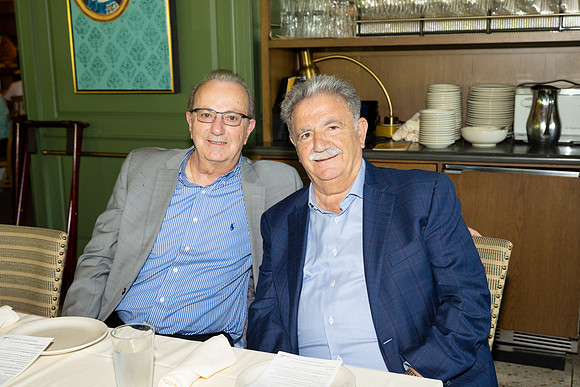 DrJiriesGanim-GradDinner-0041
