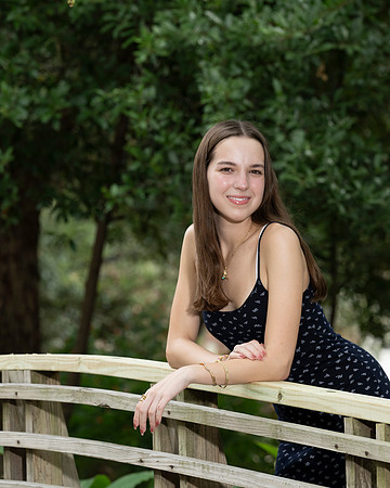 CaitlinHunt-ClaasOf2025-0179