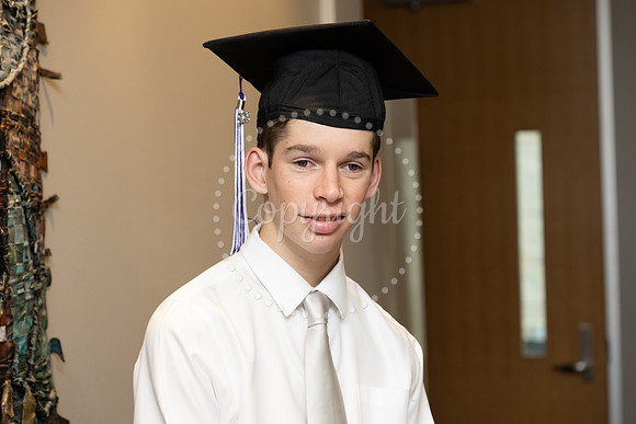 2503GatewayGrad2025-0017